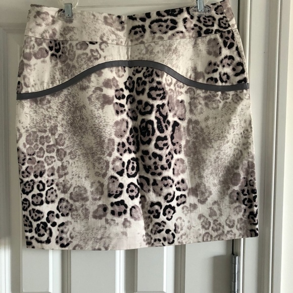 Emilio Pepe Animal Print Italian Pencil Skirt Size 10 - Picture 2 of 8